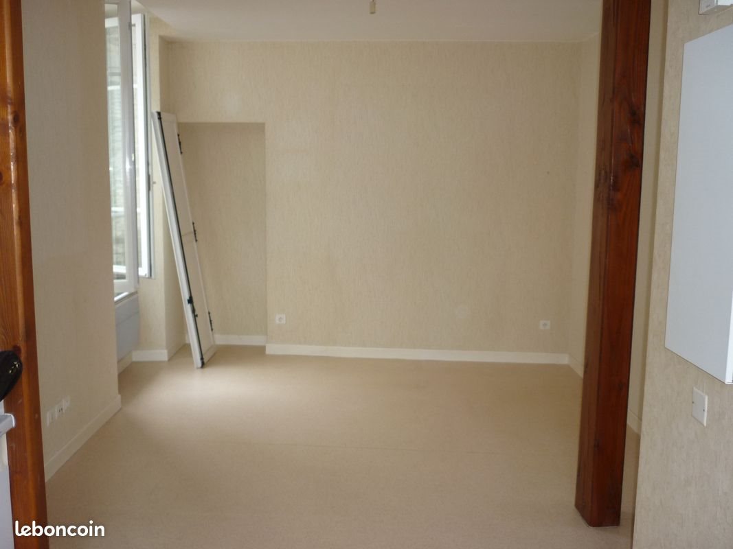Appartement à louer, 45m², Saint-Mamet-la-Salvetat