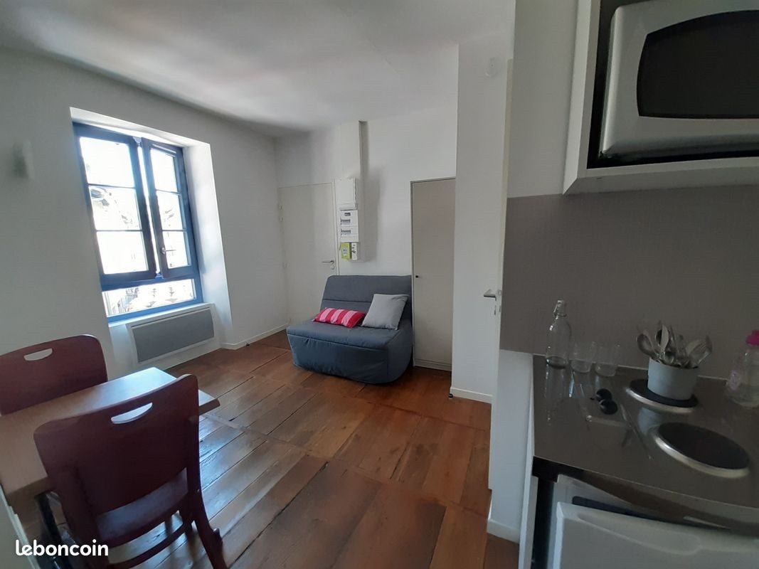 Appartement à louer, 15m², Aurillac