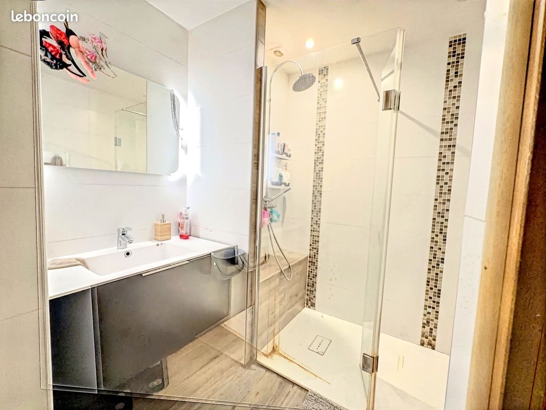 Appartement à vendre, 66m², Charleval