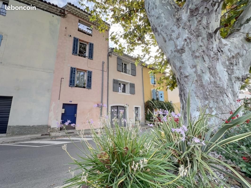 Appartement à louer, 49m², Lambesc