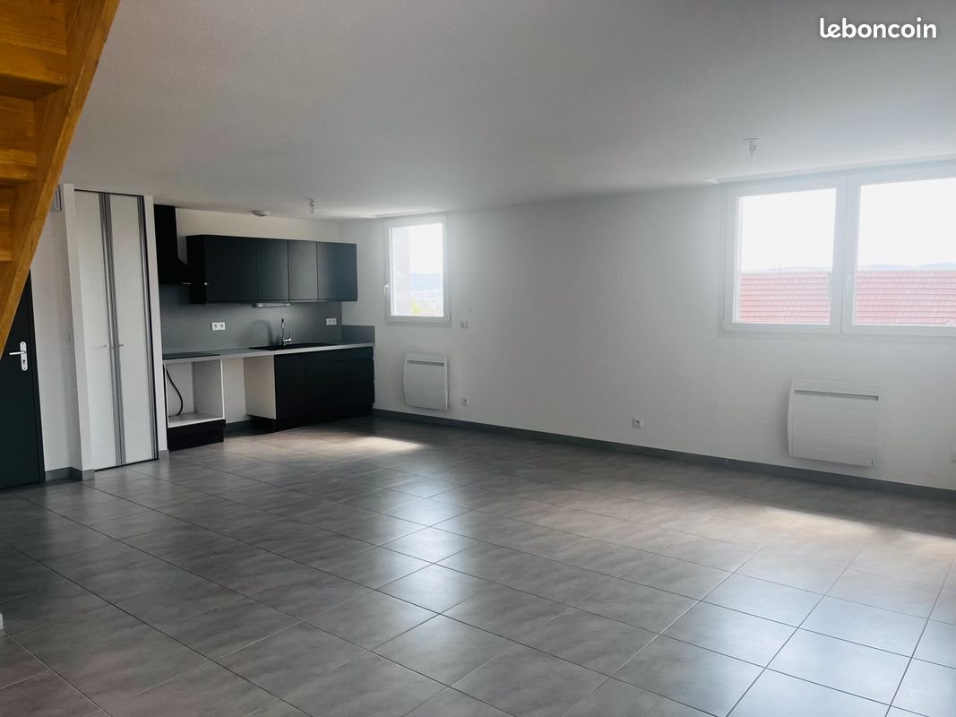 Appartement à louer, 80m², Chaffois