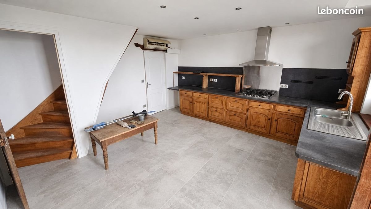 Maison à vendre, 175m², Ambierle