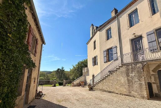 Maison 13 pièces 315 m² · à Mercurey · 315 m² · 895 000 €