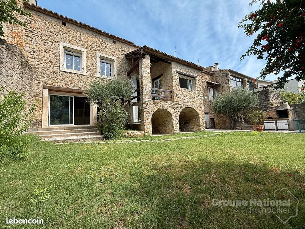 Maison à vendre, 104m², Saint-Marcel-de-Careiret