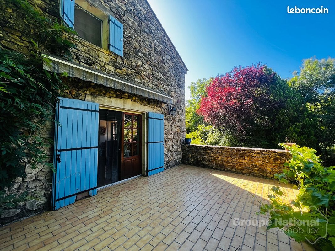 Maison à vendre, 234m², Saint-Julien-de-Peyrolas