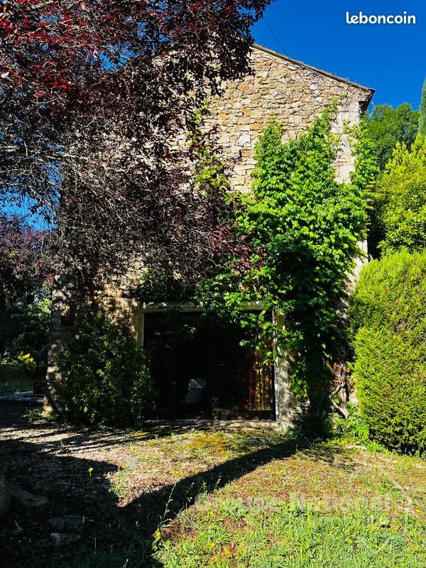 Maison à vendre, 234m², Saint-Julien-de-Peyrolas