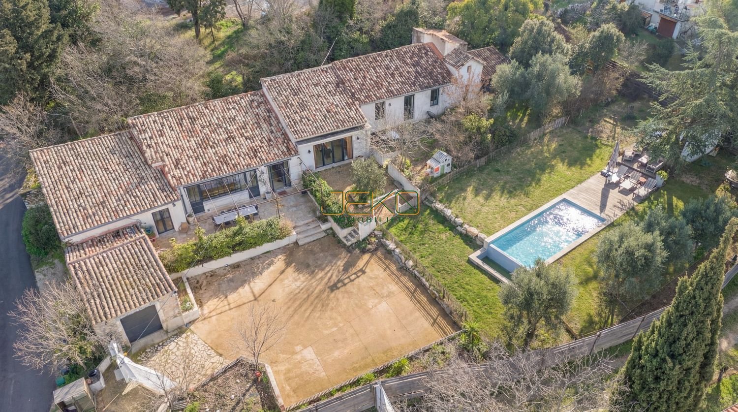 Maison à vendre, 182m², Nîmes