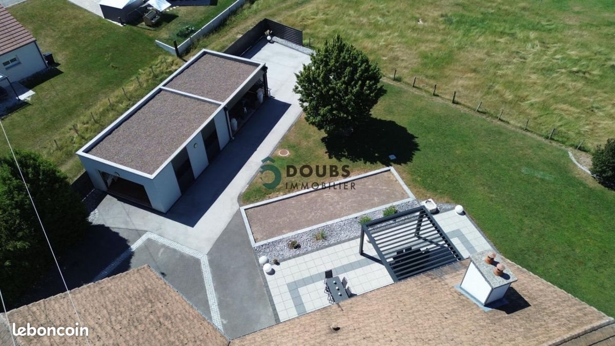 Maison à vendre, 487m², Pierrefontaine-les-Varans