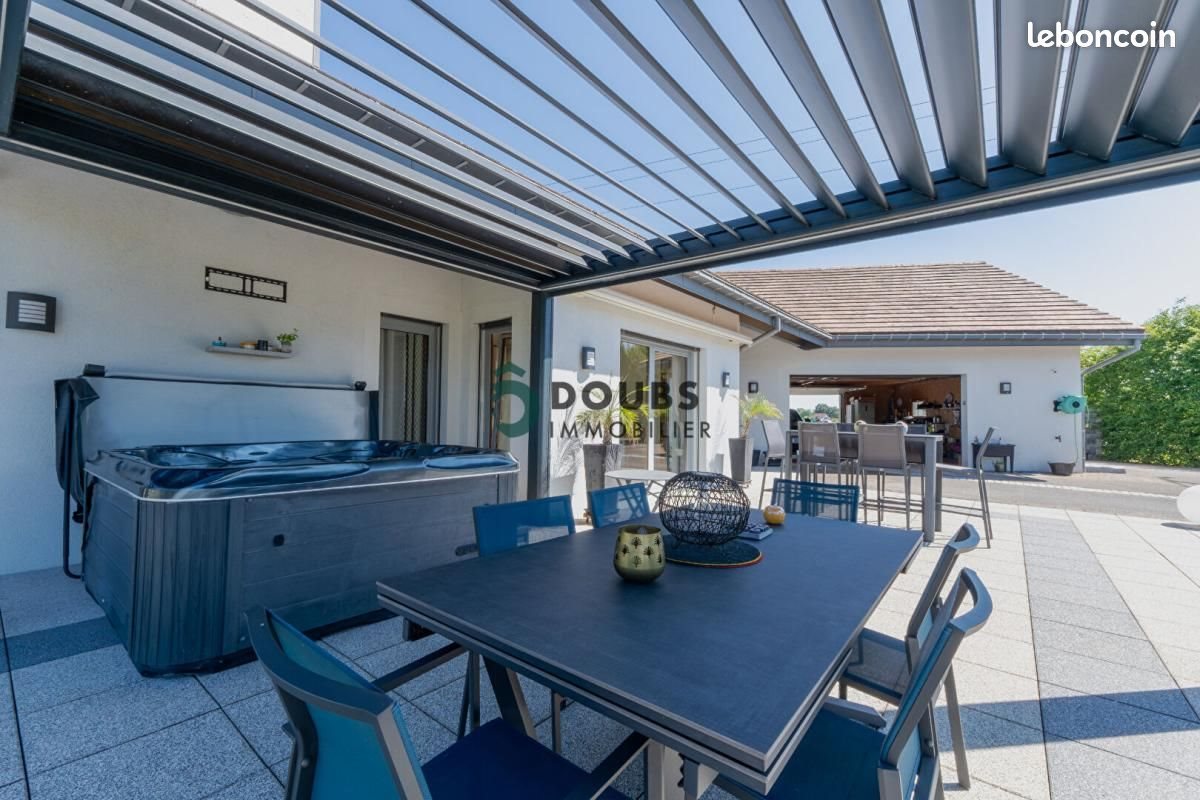 Maison à vendre, 487m², Pierrefontaine-les-Varans