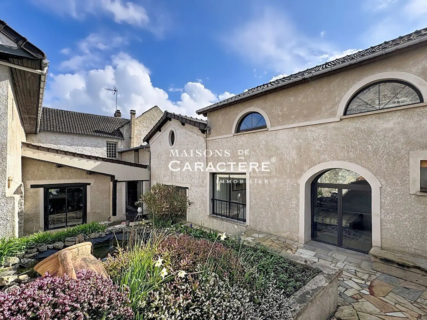 Maison à vendre, 321m², Beynes