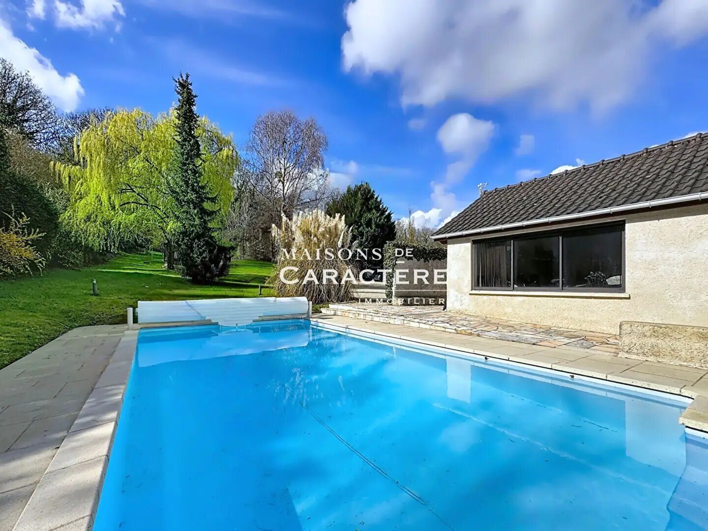 Maison à vendre, 321m², Beynes
