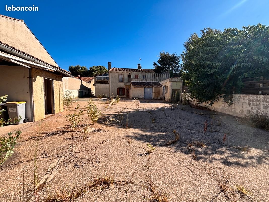 Maison à vendre, 225m², Sénas