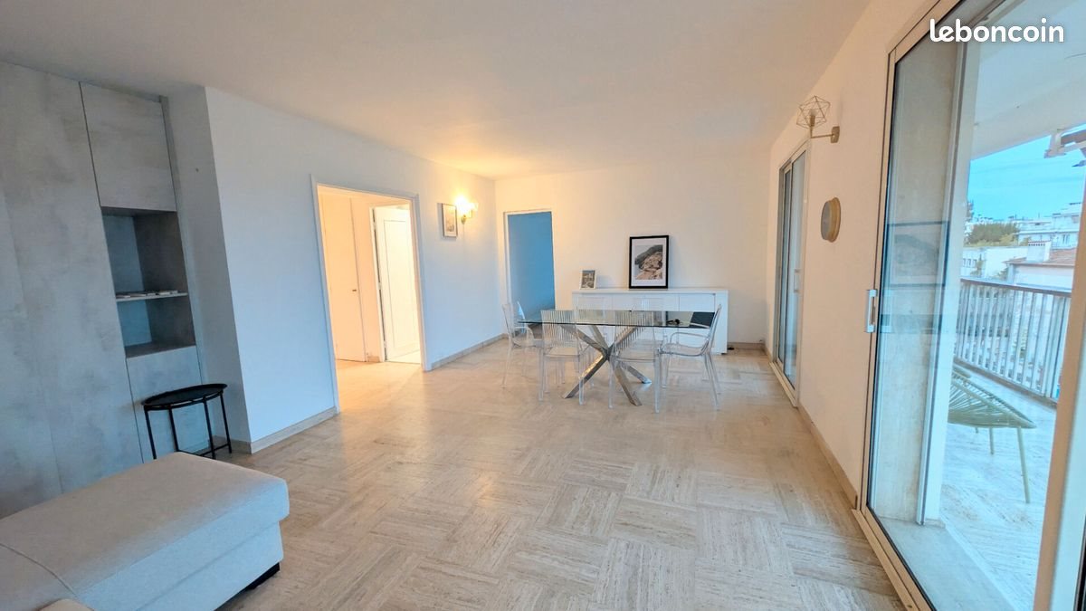 Appartement à louer, 70m², Cannes