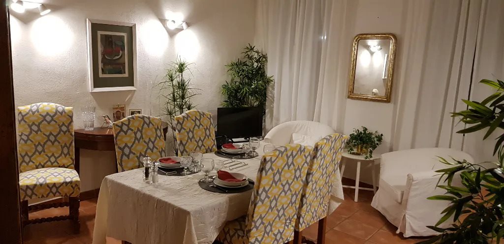 Appartement à louer, 91m², La Roquebrussanne
