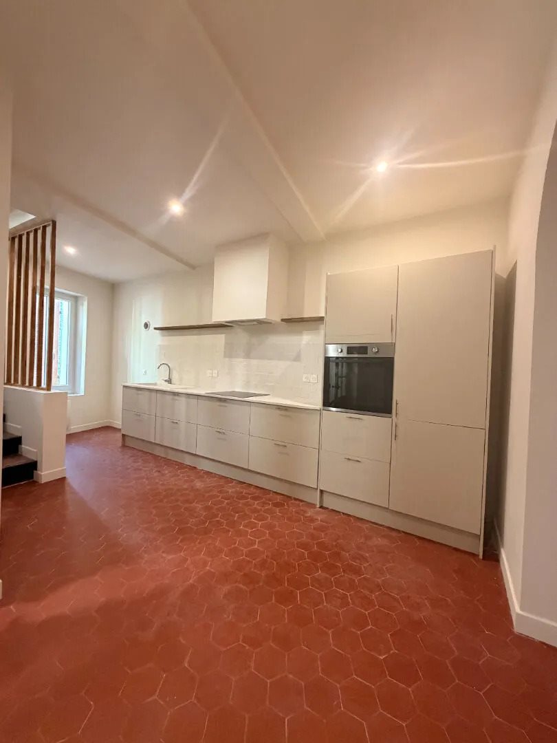 Maison à vendre, 161m², La Roquebrussanne