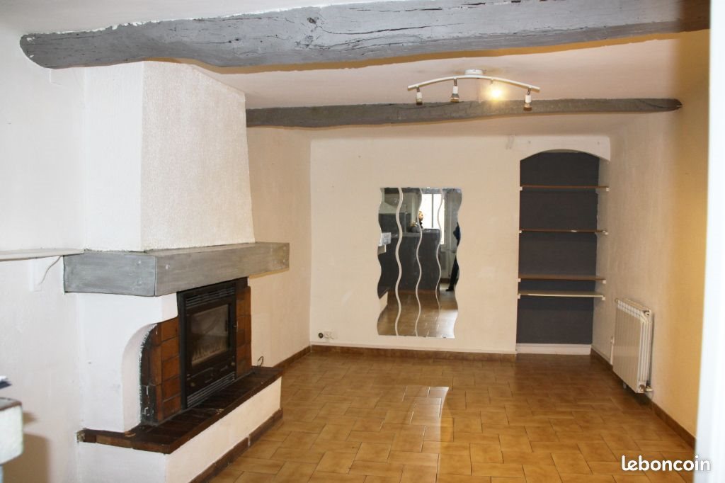 Appartement à louer, 74m², La Roquebrussanne
