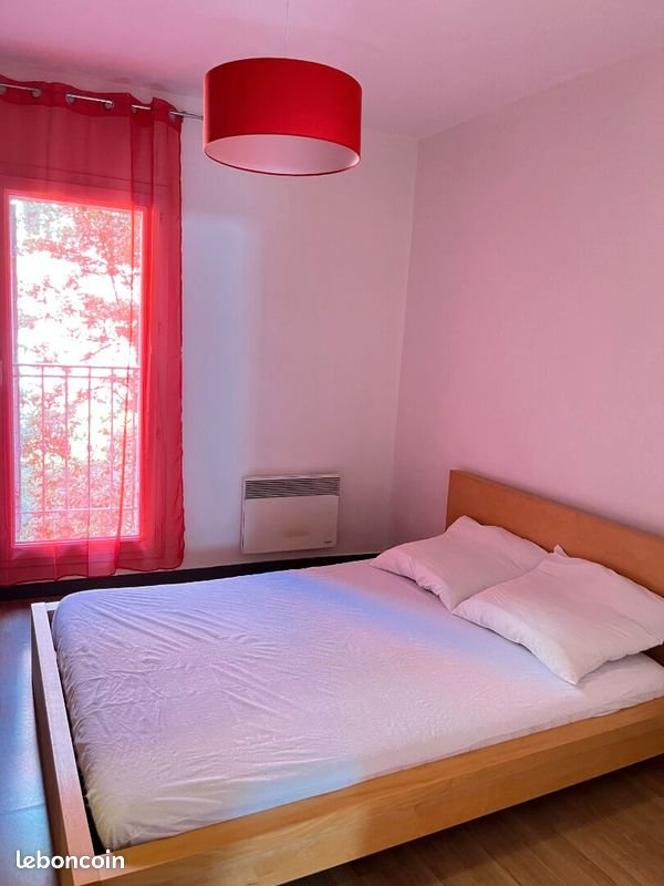 Appartement à louer, 61m², Méounes-lès-Montrieux