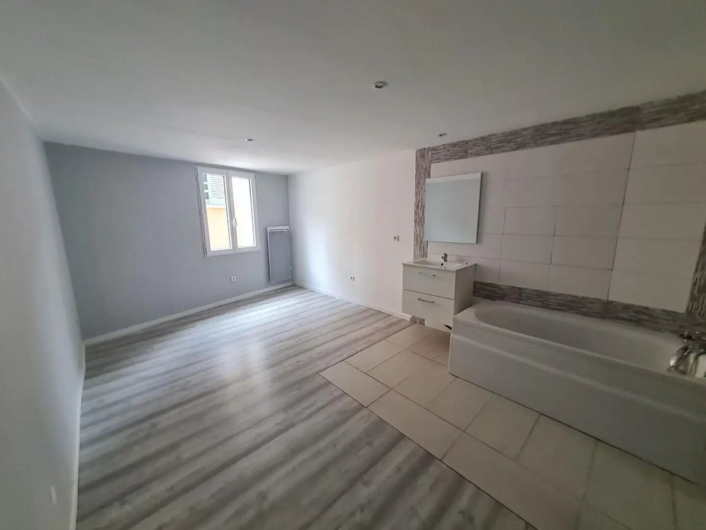 Maison à vendre, 74m², La Roquebrussanne