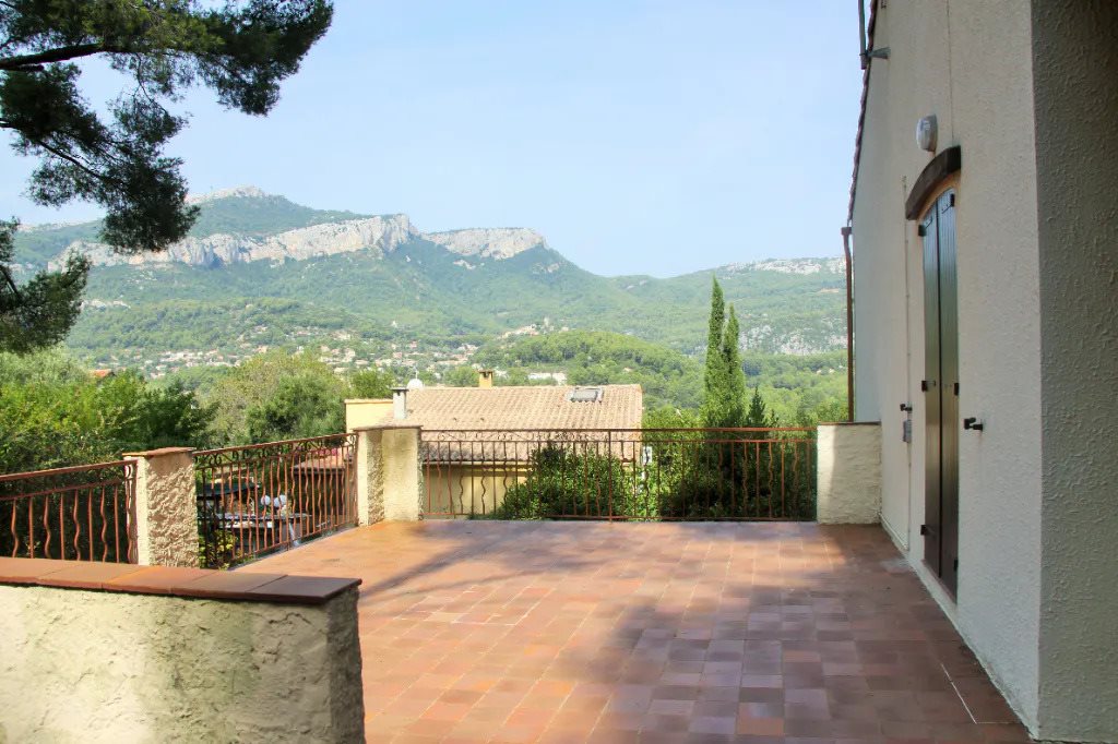 Maison à louer, 111m², Toulon