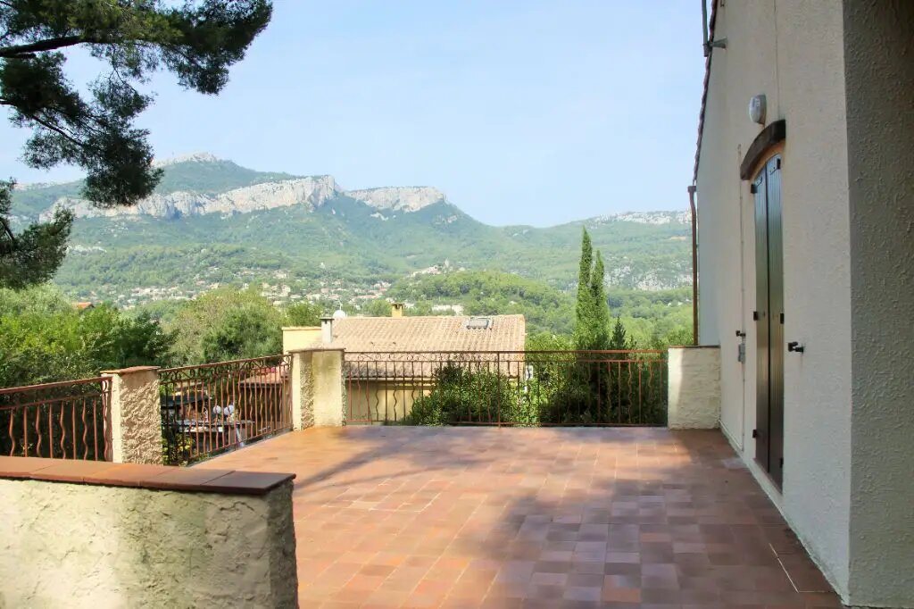 Maison à louer, 111m², Toulon