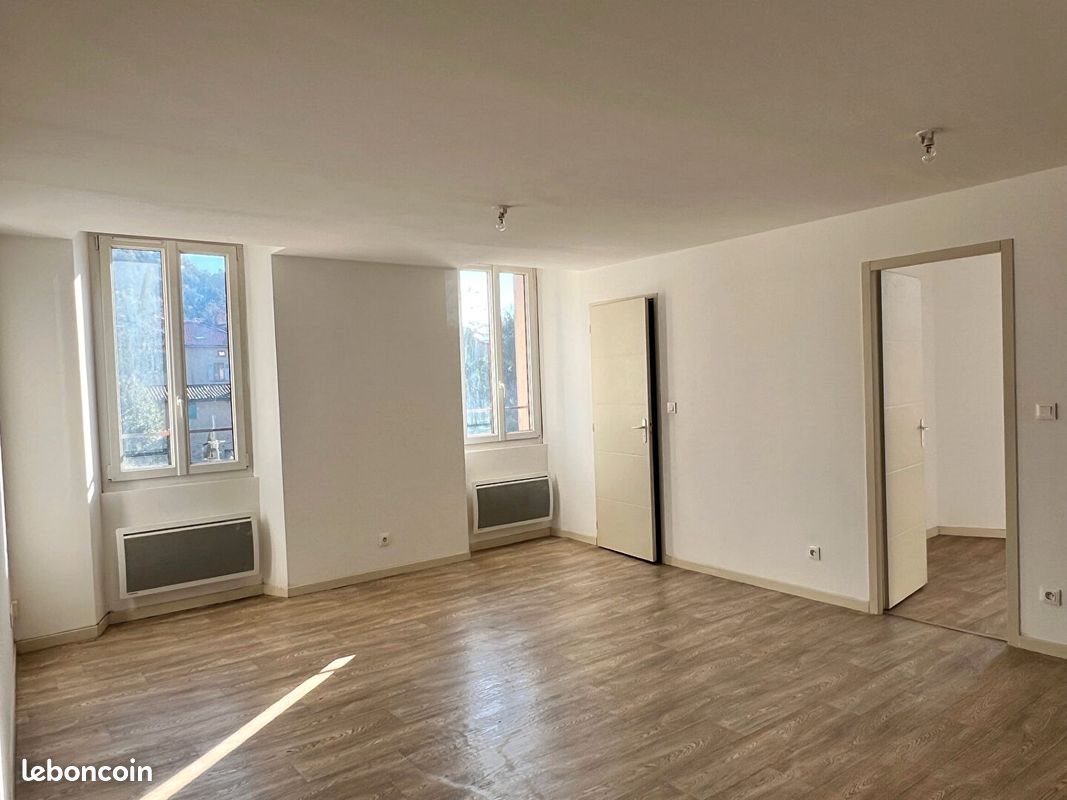 Appartement à louer, 36m², Méounes-lès-Montrieux