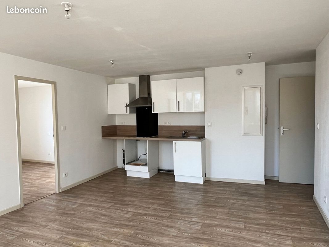 Appartement à louer, 36m², Méounes-lès-Montrieux