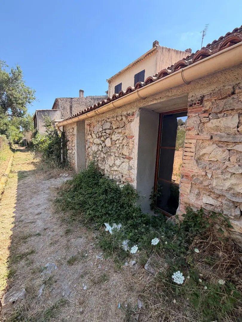 Appartement à vendre, 56m², La Roquebrussanne