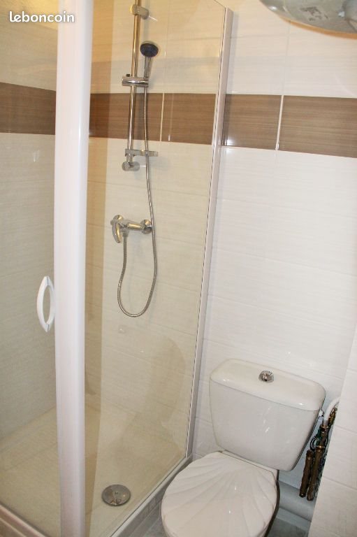 Appartement à louer, 31m², La Roquebrussanne