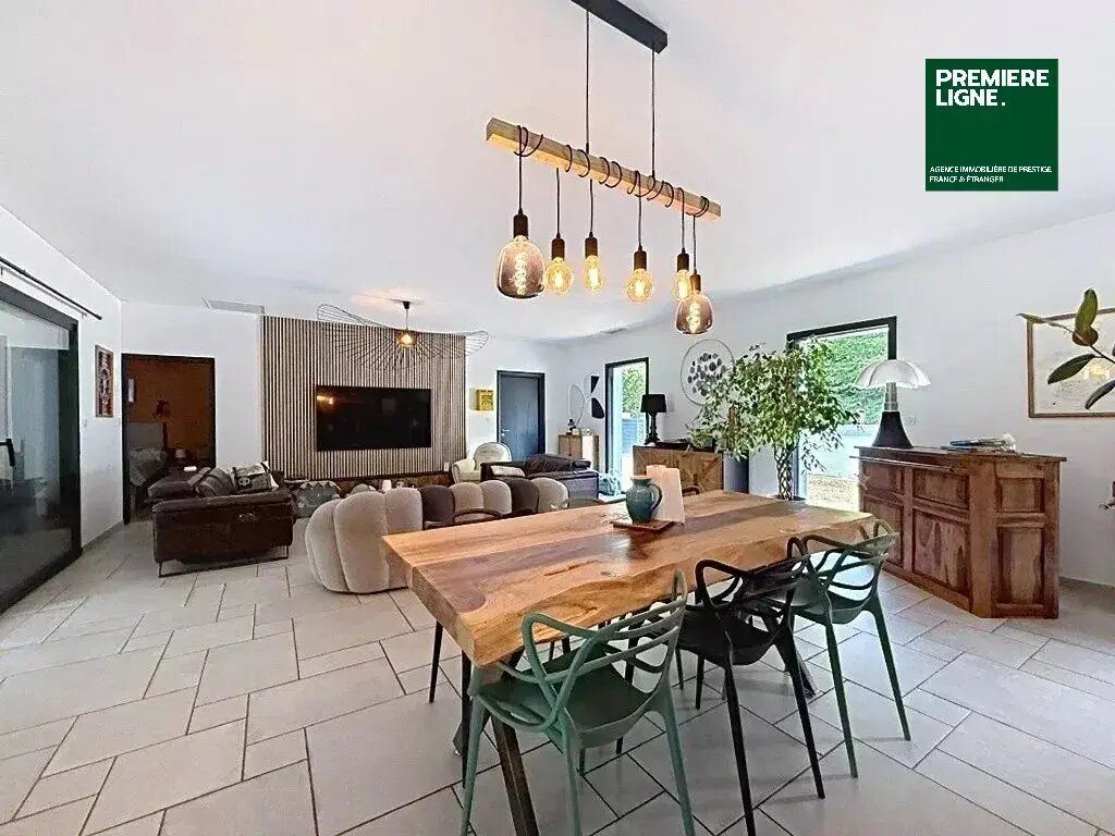 Maison à vendre, 218m², Thouron