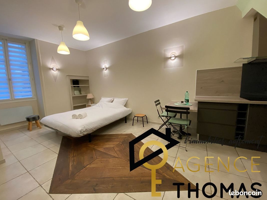 Appartement à louer, 21m², Aubenas