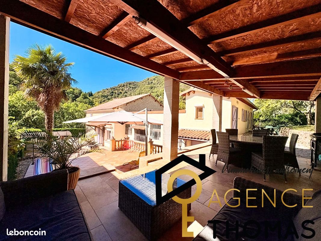 Maison à vendre, 197m², Vals-les-Bains