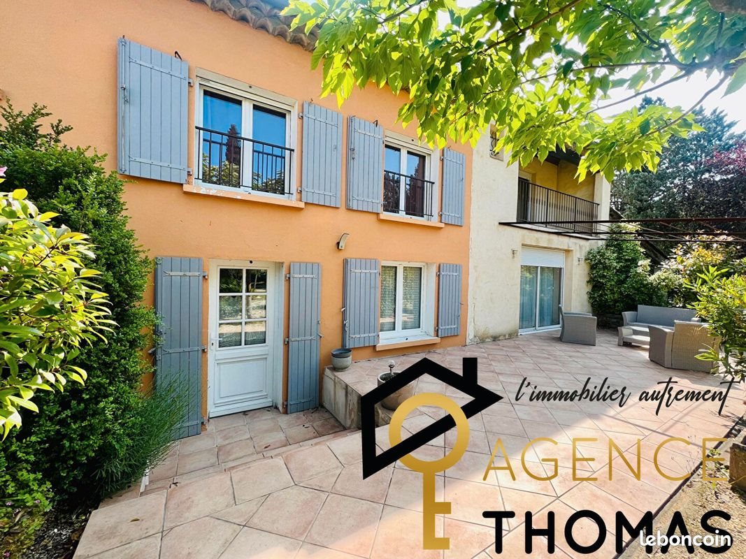 Maison à vendre, 114m², Vesseaux