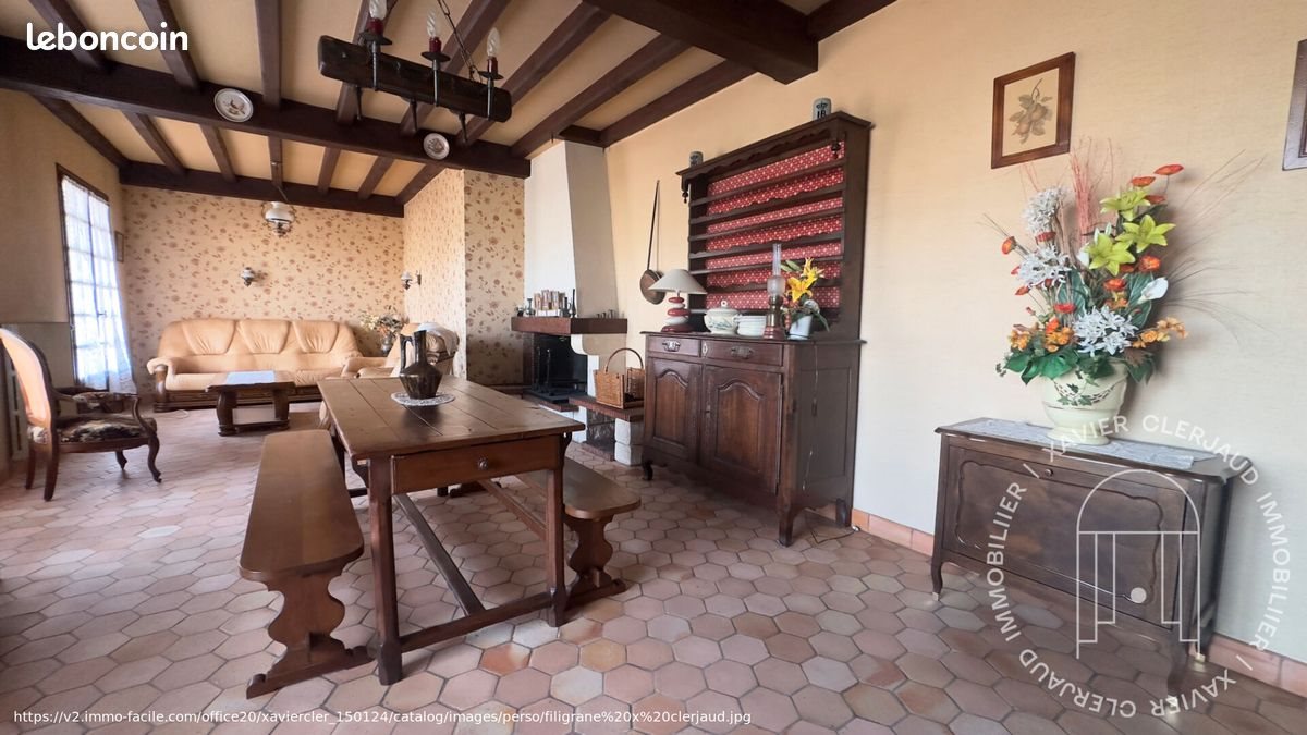Maison à vendre, 135m², Nueil-les-Aubiers