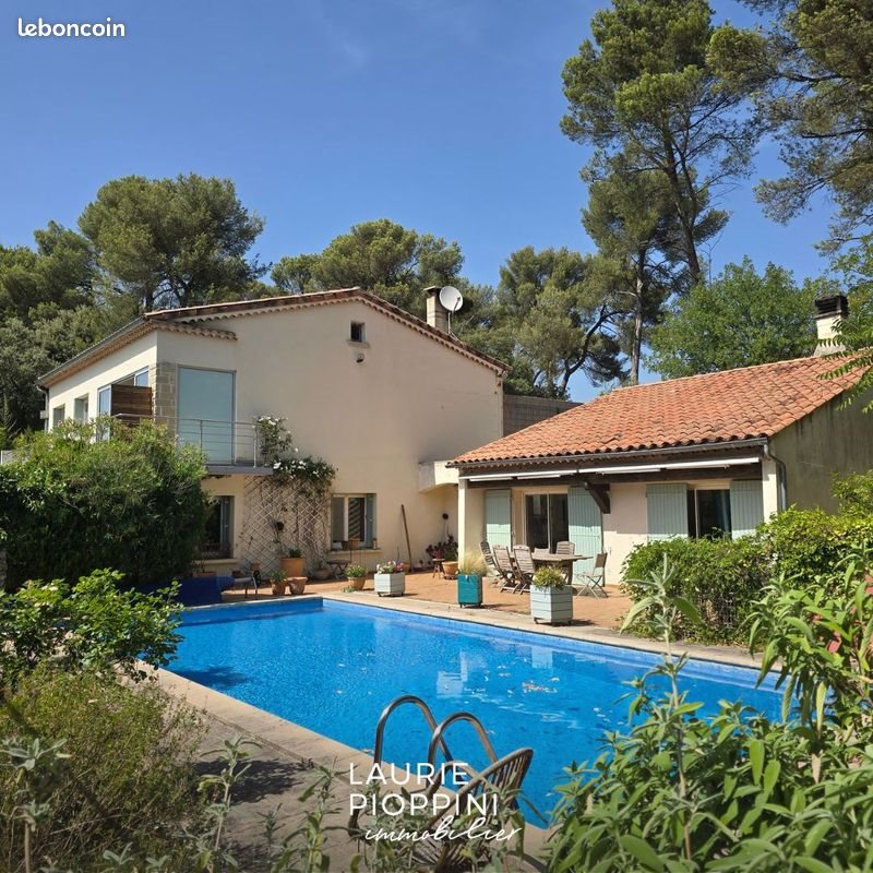 Maison à vendre, 225m², Aubagne