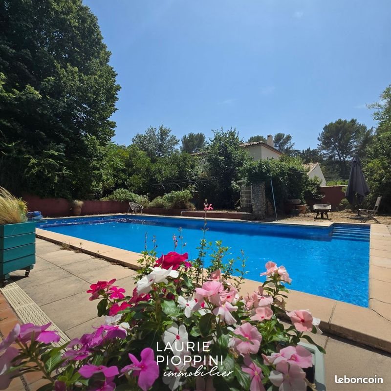 Maison à vendre, 225m², Aubagne