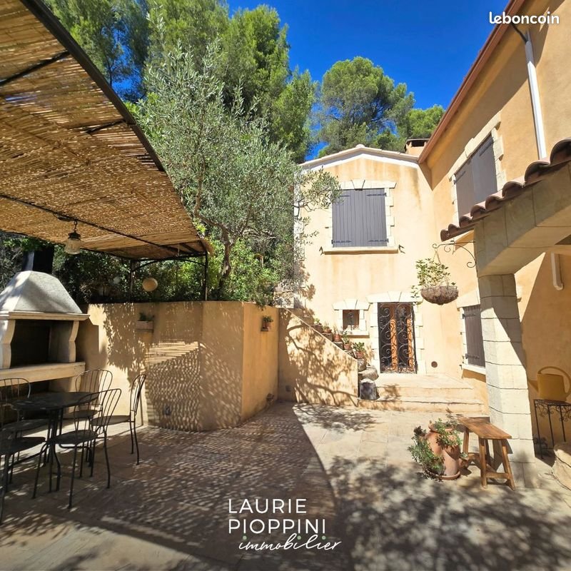 Maison à louer, 82m², Gémenos