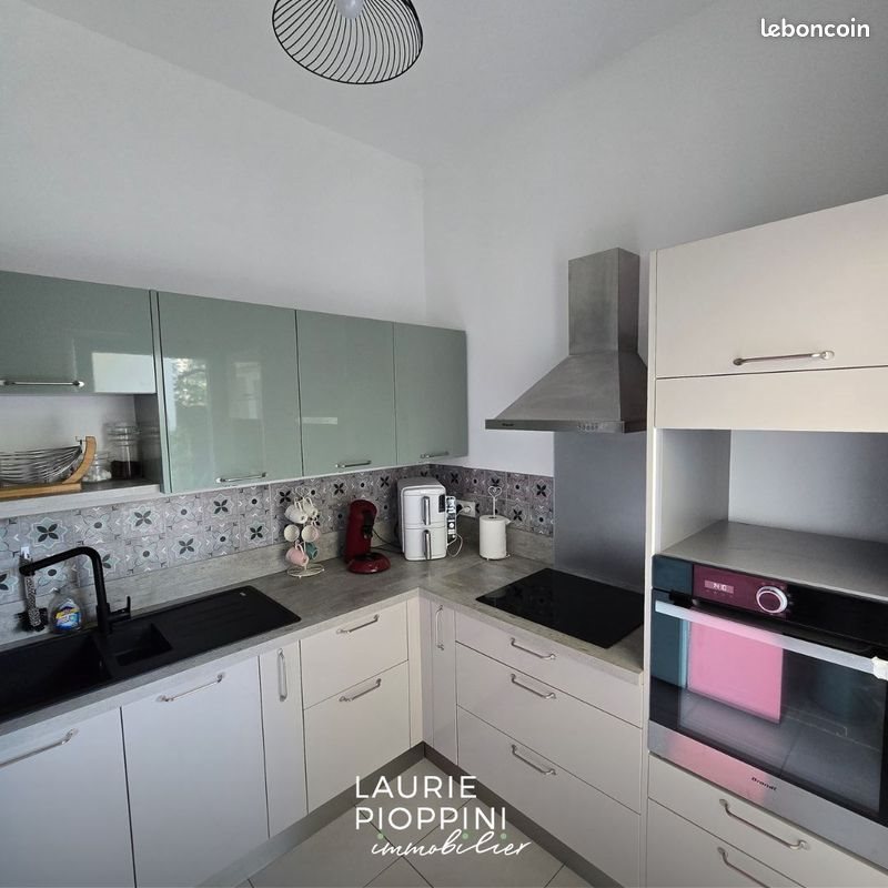 Appartement à vendre, 61m², Cuges-les-Pins