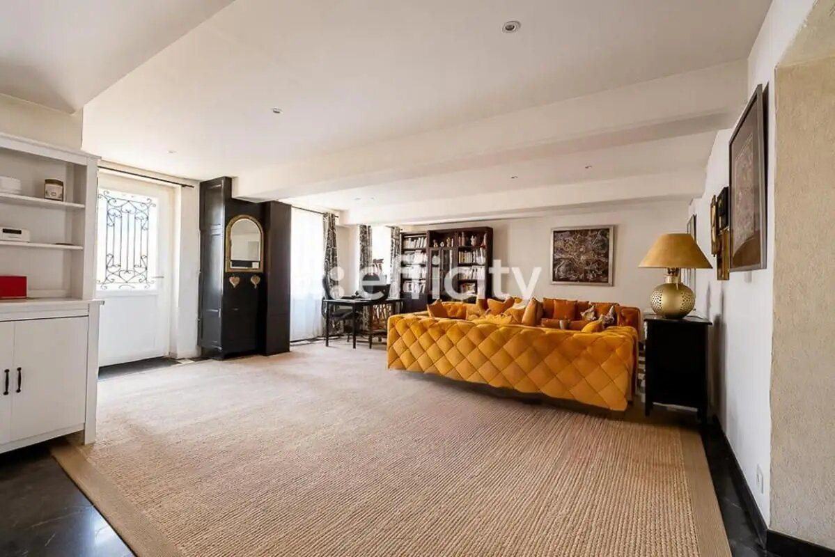 Maison à vendre, 181m², Bussières