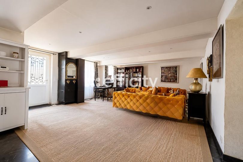 Maison à vendre, 181m², Bussières