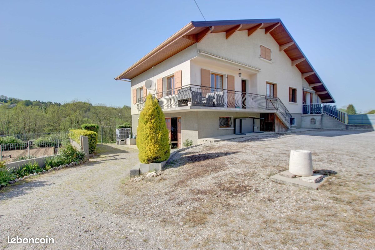 Maison à vendre, 131m², Rumilly
