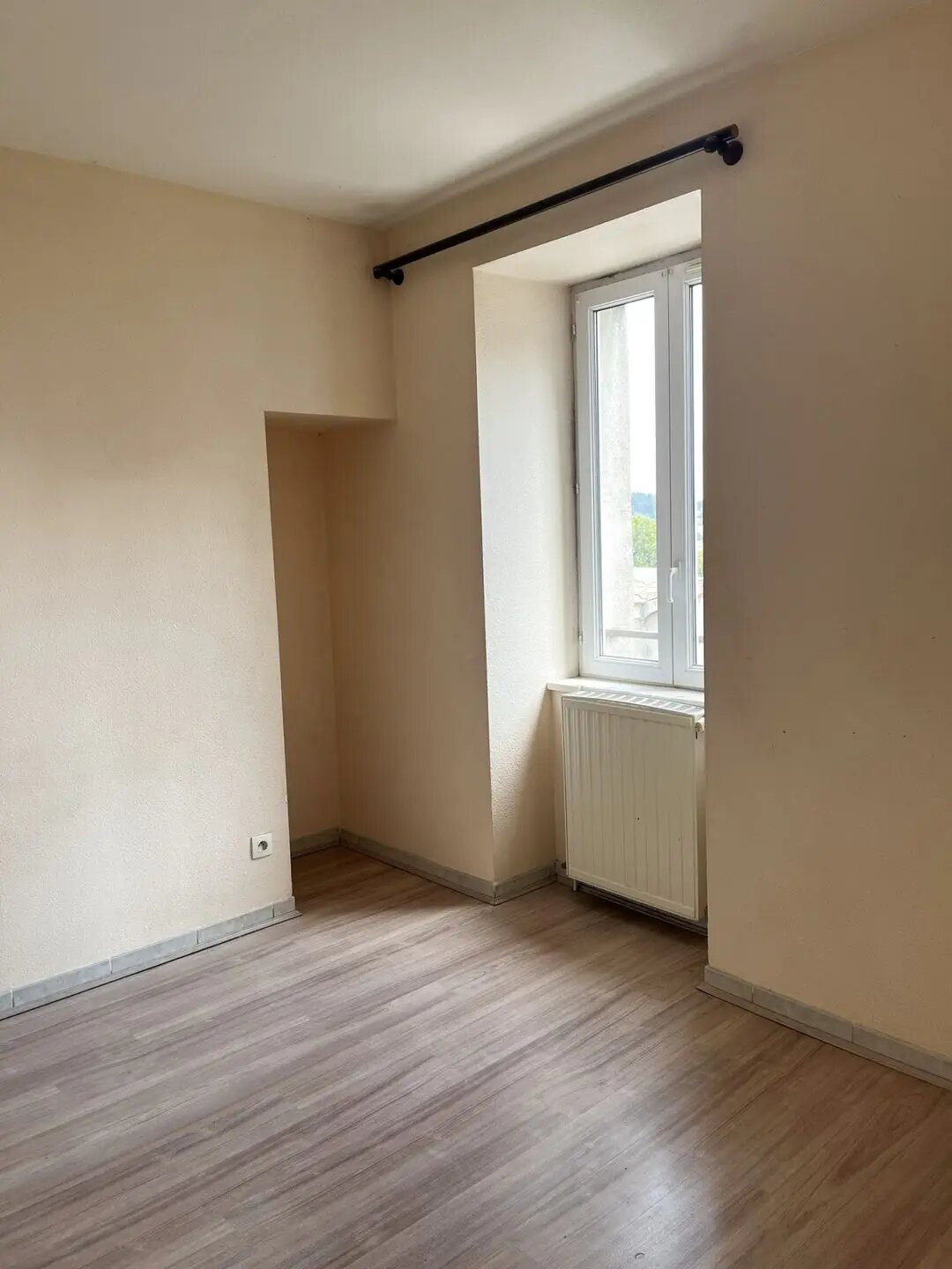 Appartement à louer, 70m², Vernoux-en-Vivarais