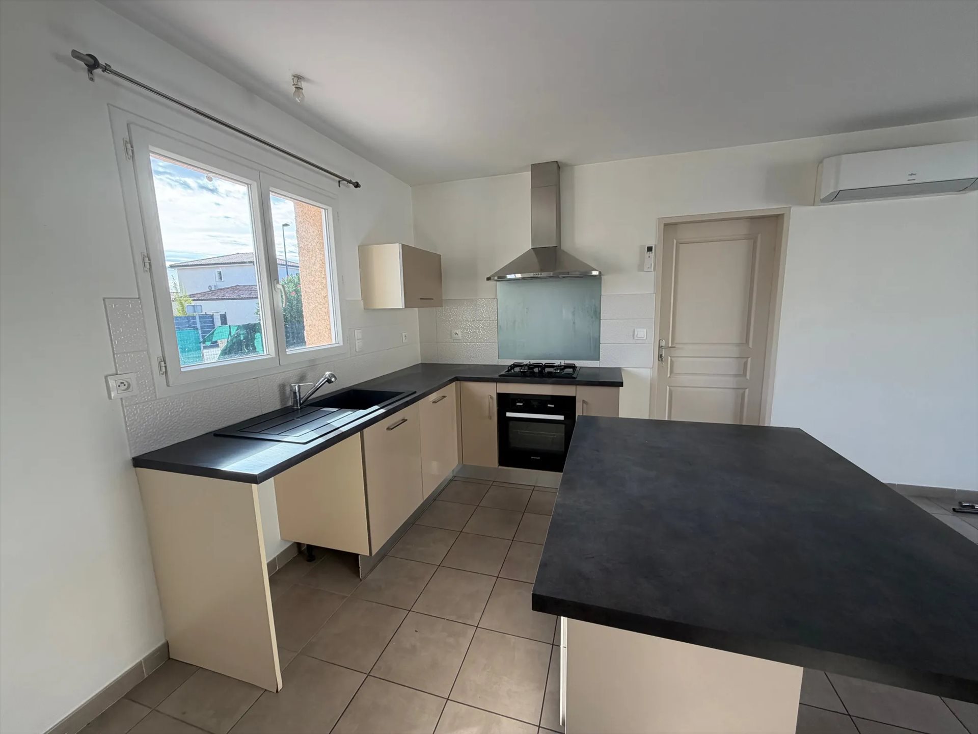Maison à louer, 86m², Terssac