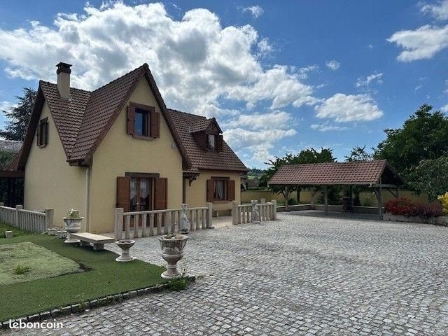 Maison à vendre, 140m², Neuville-Ferrières