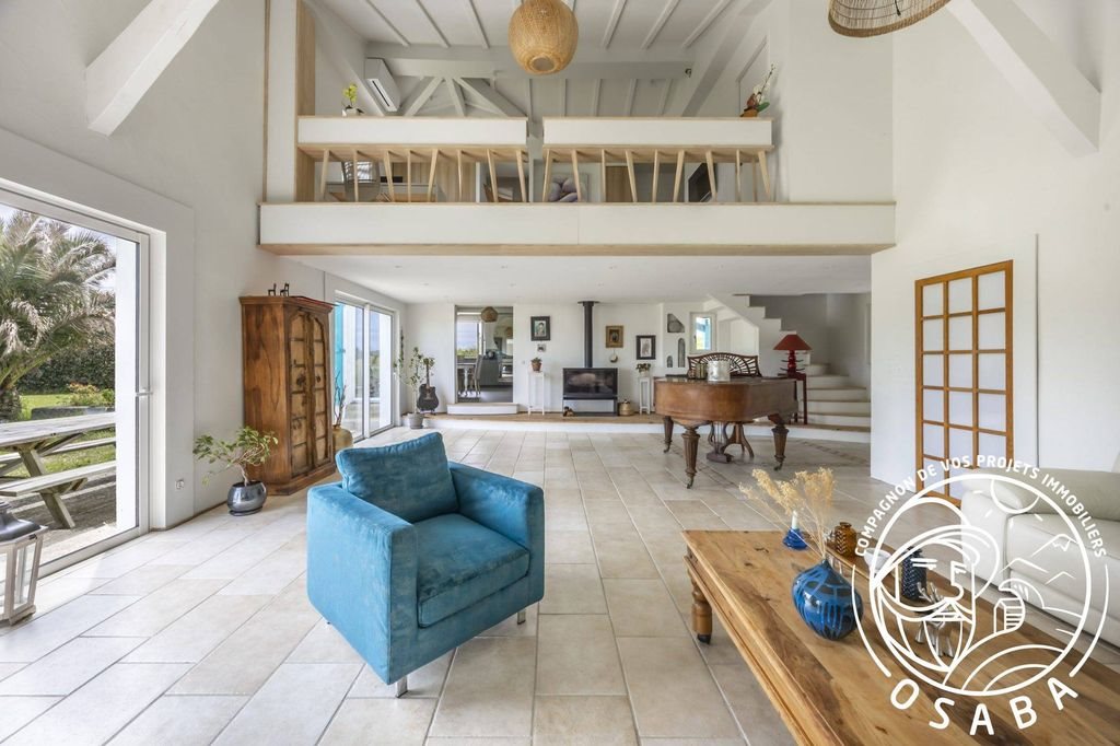 Maison à vendre, 216m², Bardos
