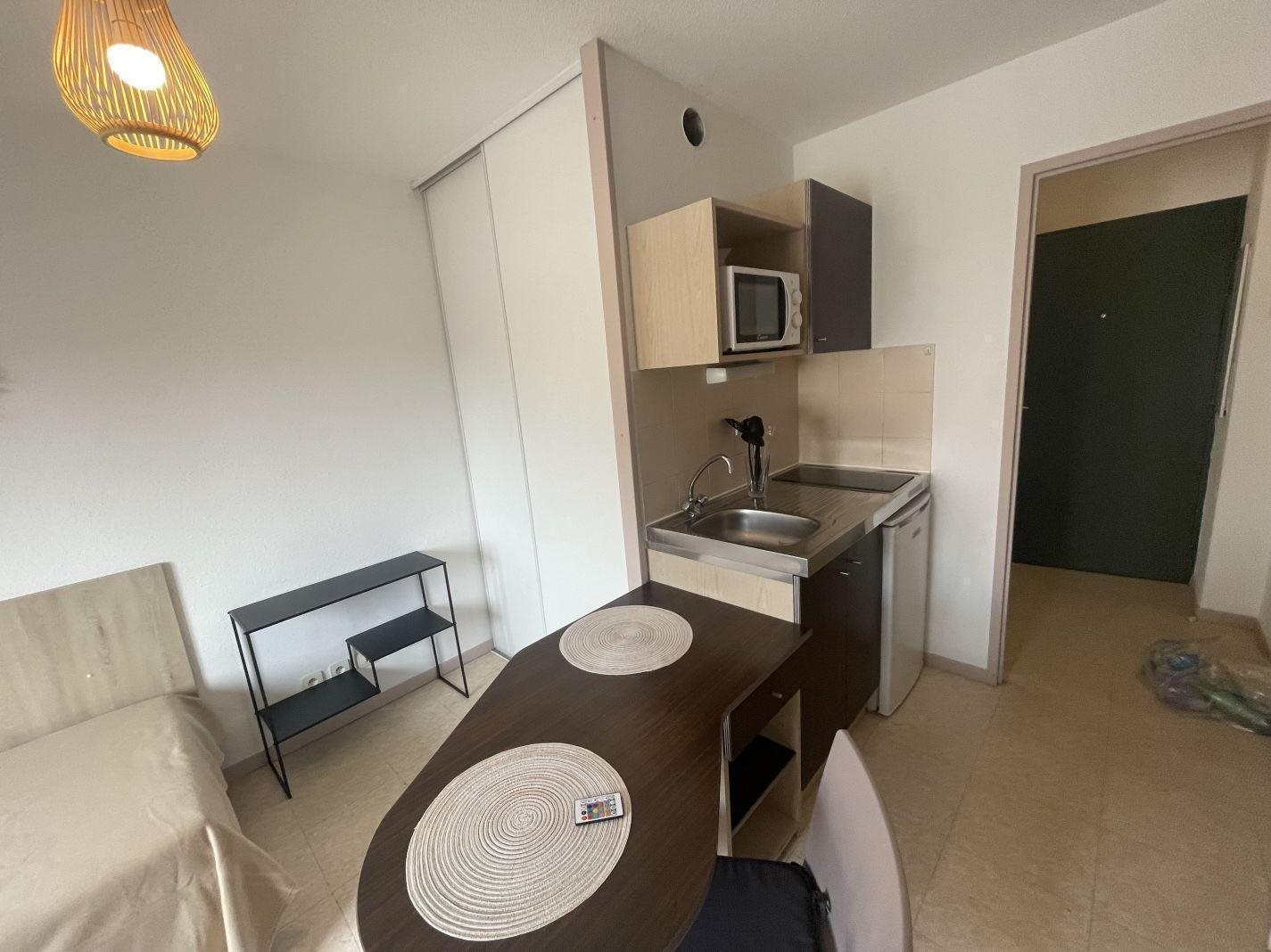 Appartement à louer, 18m², Marseille 10ème