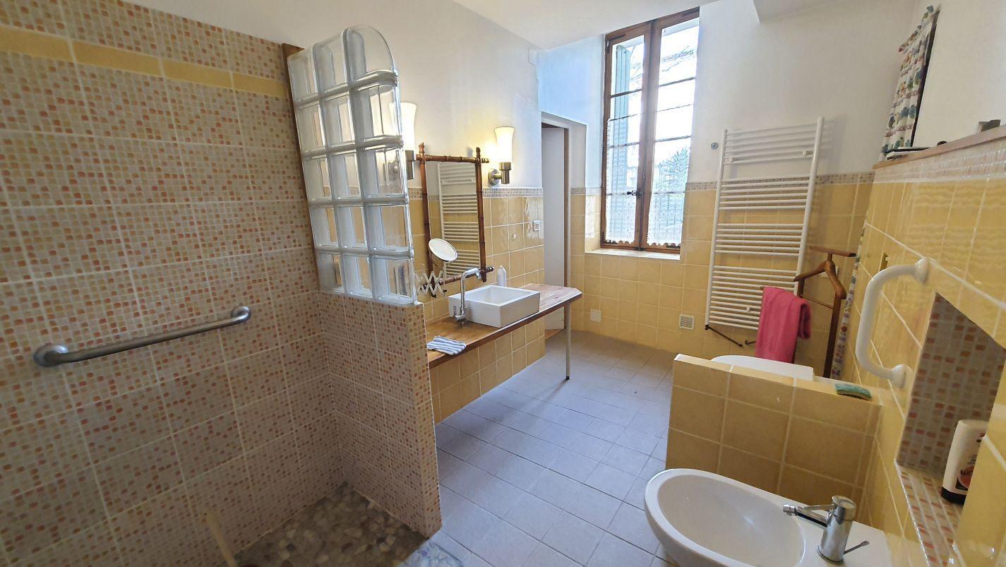 Maison à vendre, 300m², Montredon-des-Corbières