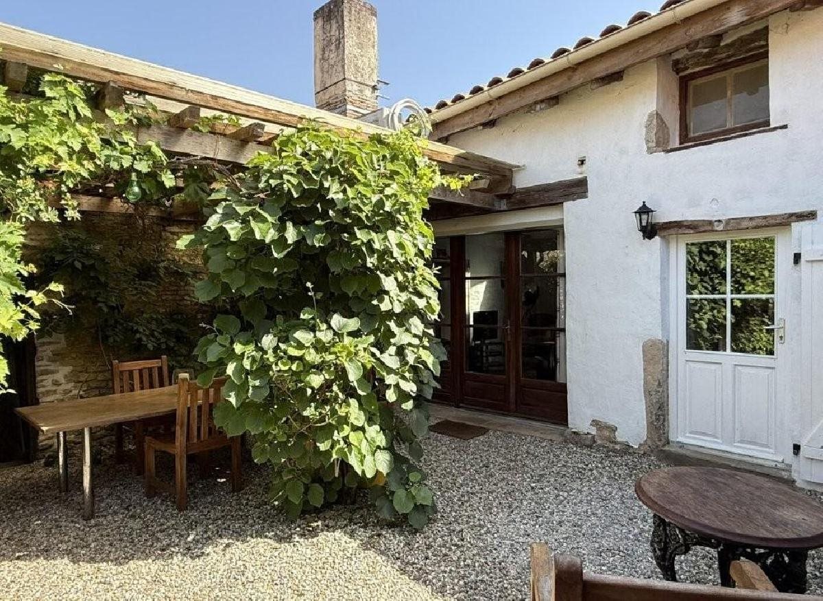 Maison à vendre, 100m², Nanteuil-en-Vallée