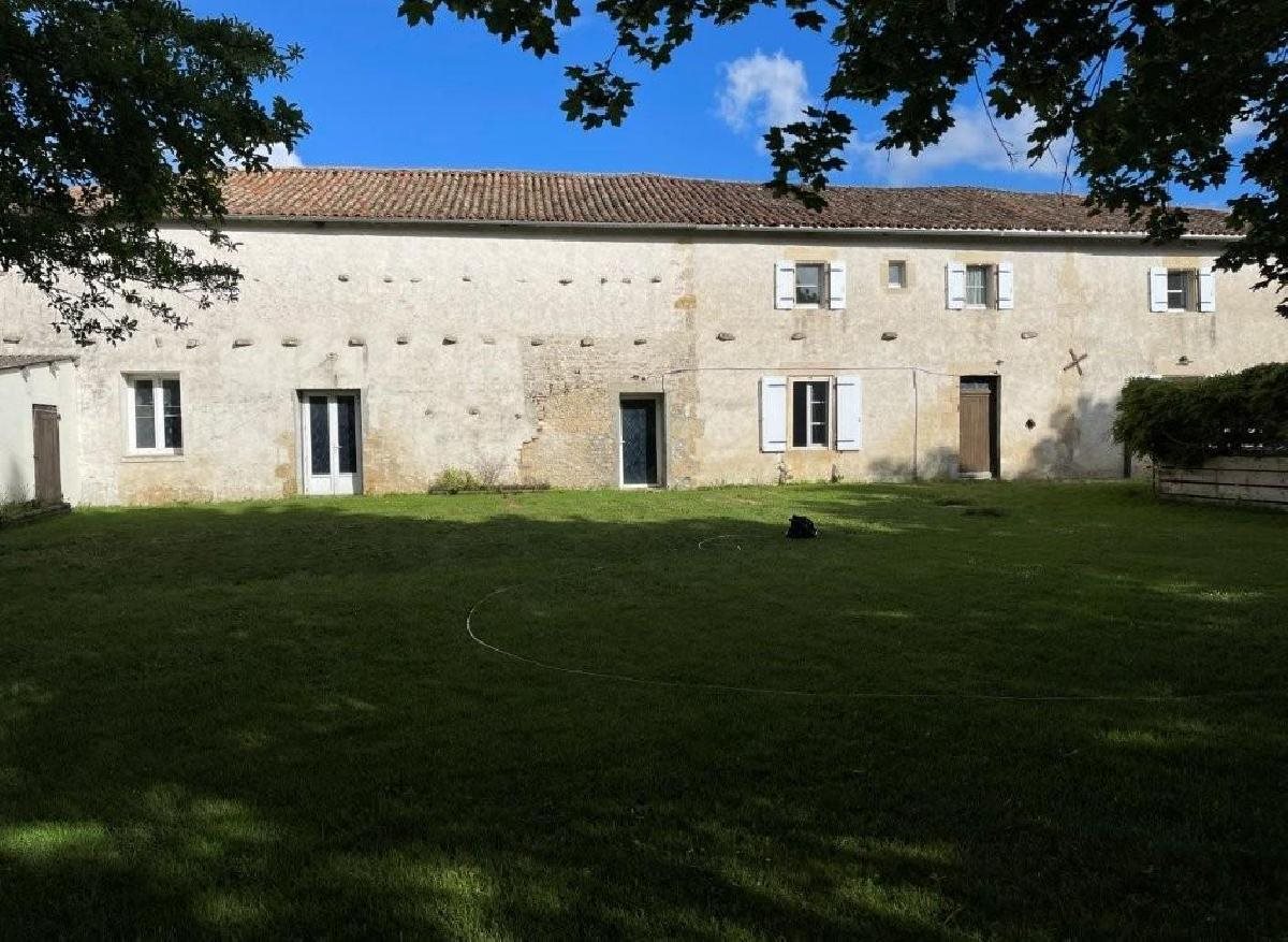 Maison à vendre, 400m², Chef-Boutonne