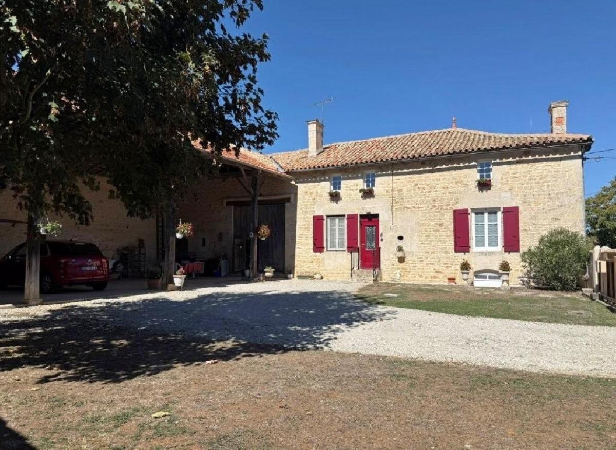 Maison à vendre, 179m², Villefagnan