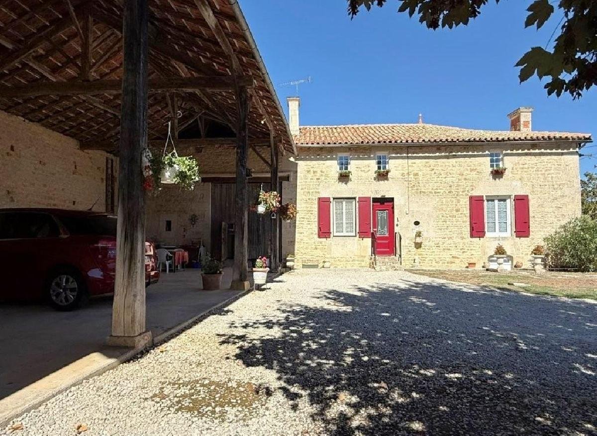 Maison à vendre, 179m², Villefagnan